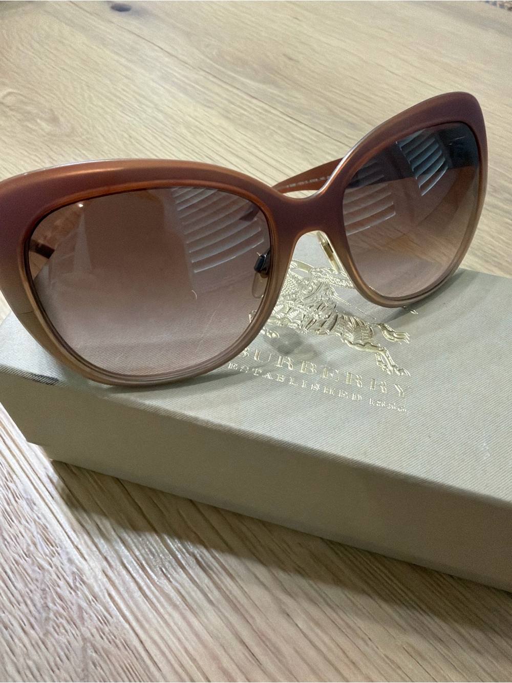 Burberry Brown Gradient Oversized Cat-Eye Sunglasses